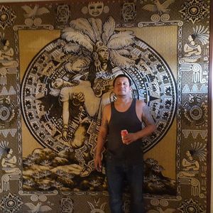 Meet your Posher, Edward